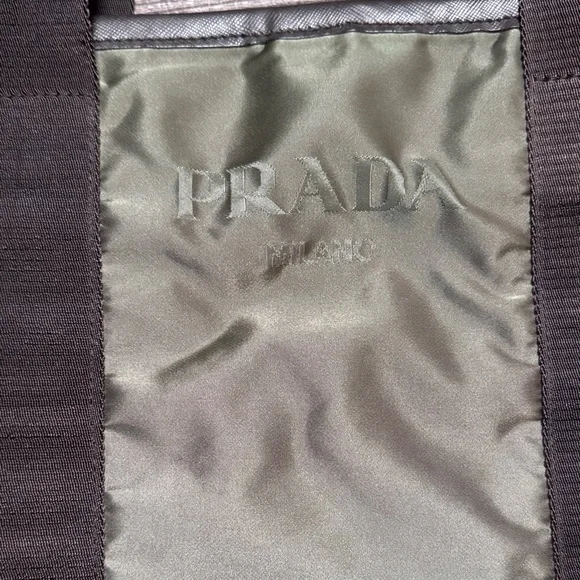 Prada Nylon Olive Green Shoulder bag - Picture 3 of 16